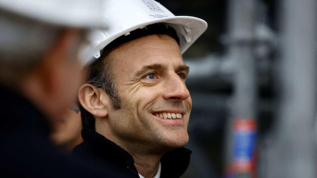 El vicepresidente de 'Los Republicanos' franceses pide a Macron un referéndum sobre las pensiones