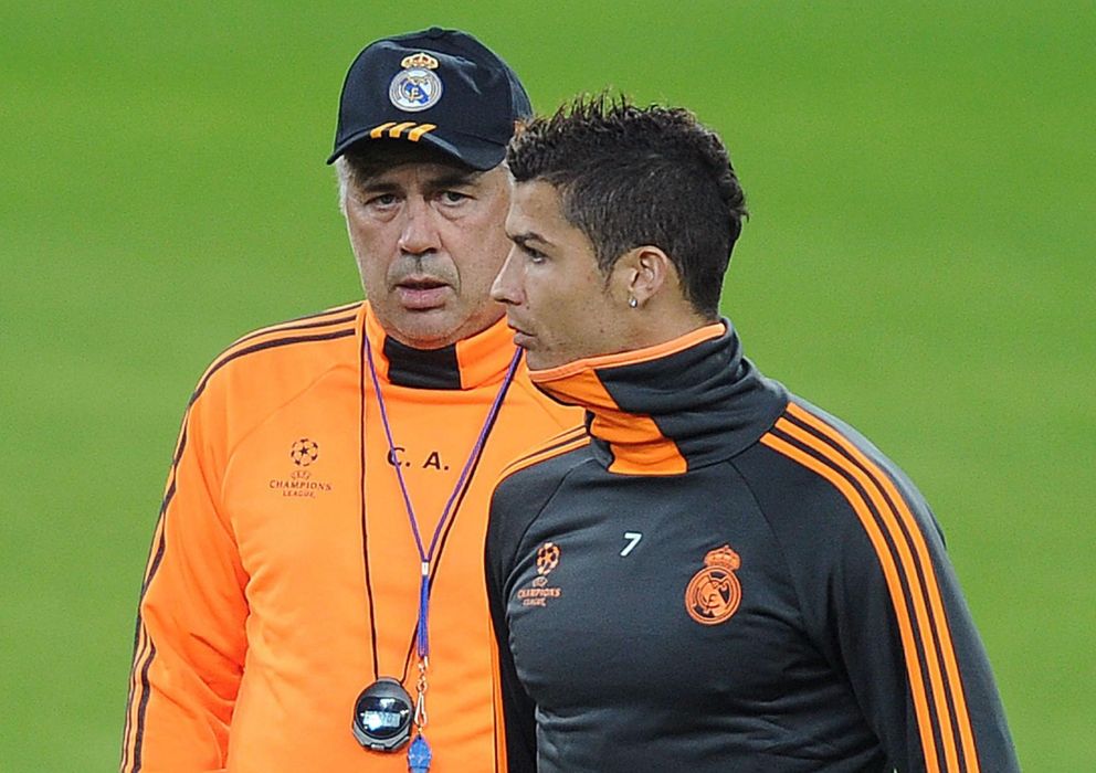 Foto: Carlo Ancelotti y Cristiano Ronaldo, durante un entrenamiento con el Real Madrid.