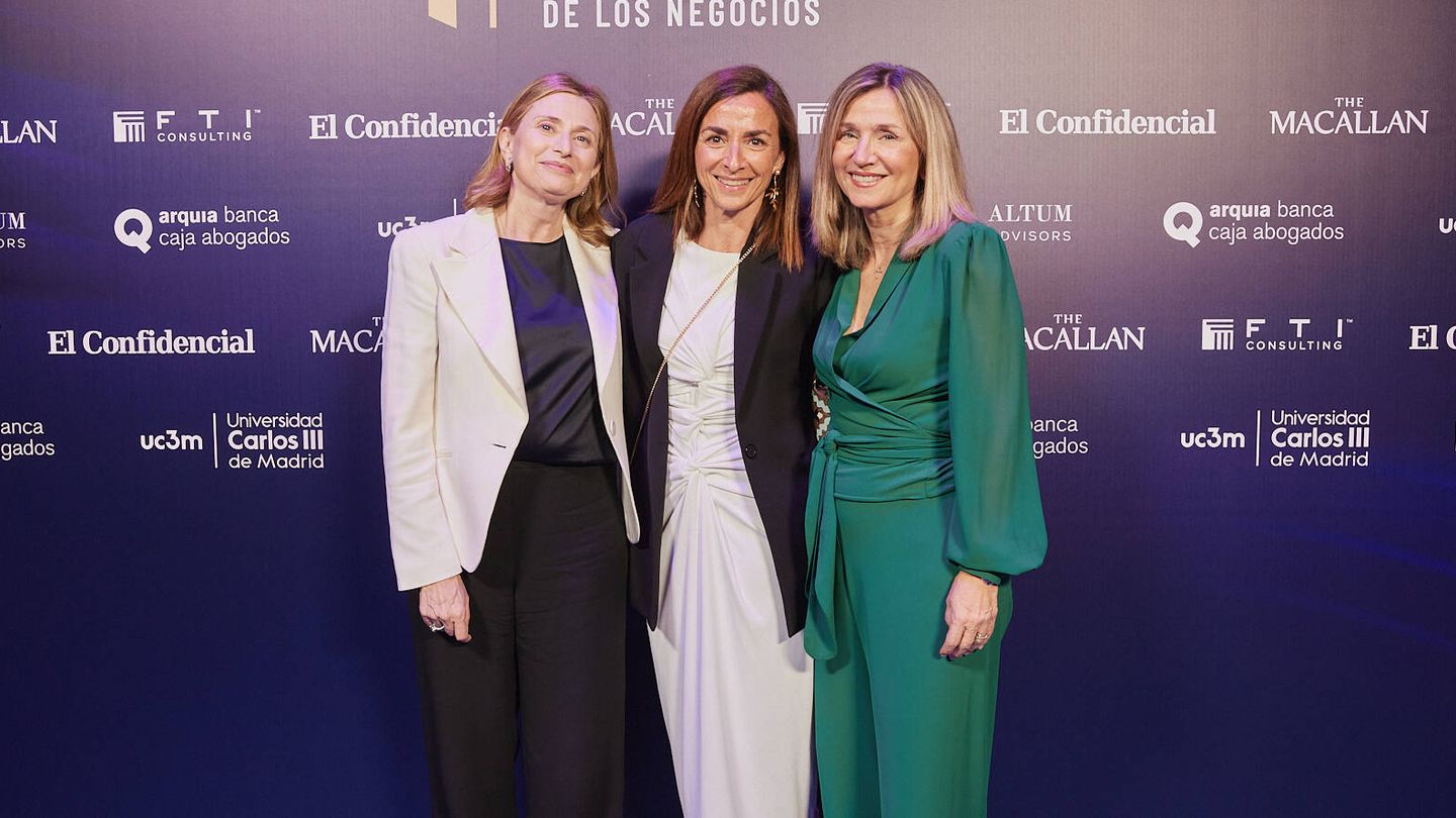 Elena Otero-Novas (Vodafone), Eva Argilés (Applus) y Eugenia Navarro Segura (Lois Counsel).