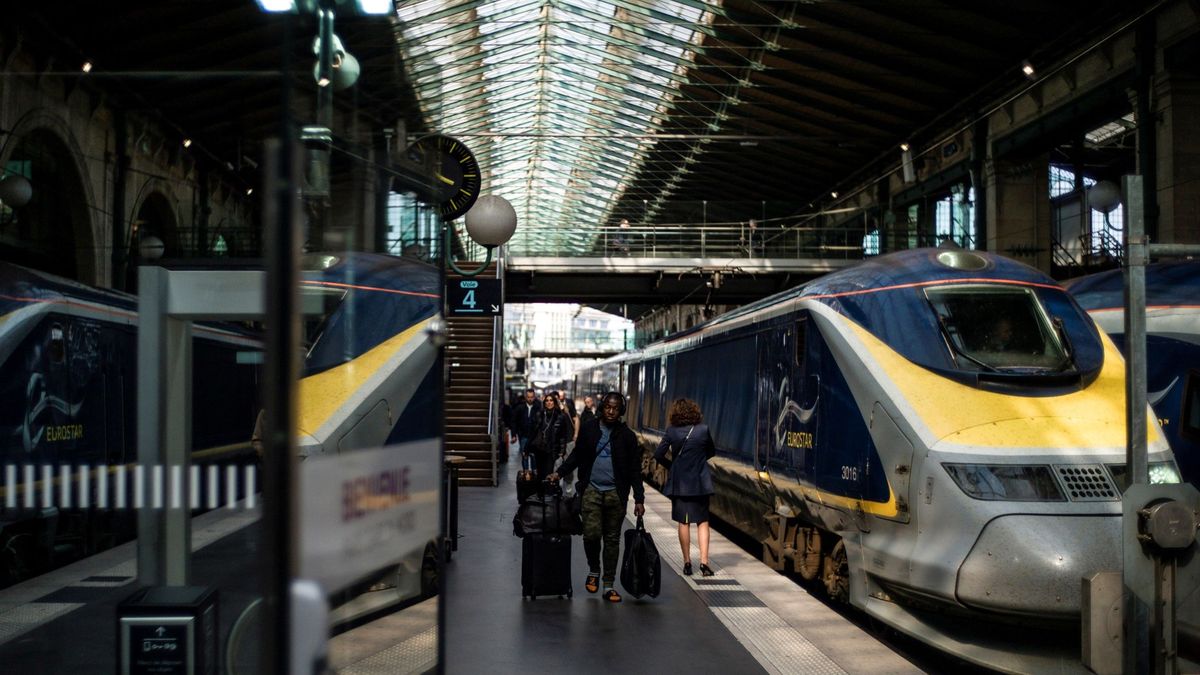 Un "ataque masivo" a la red ferroviaria de París genera caos a horas de la ceremonia de inauguración de los JJOO