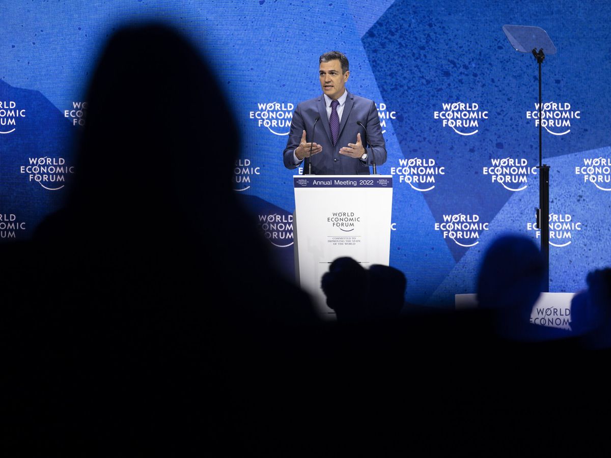 Foto: Pedro Sánchez, en el Foro Económico Mundial en Davos. (EFE/Gian Ehrenzeller)