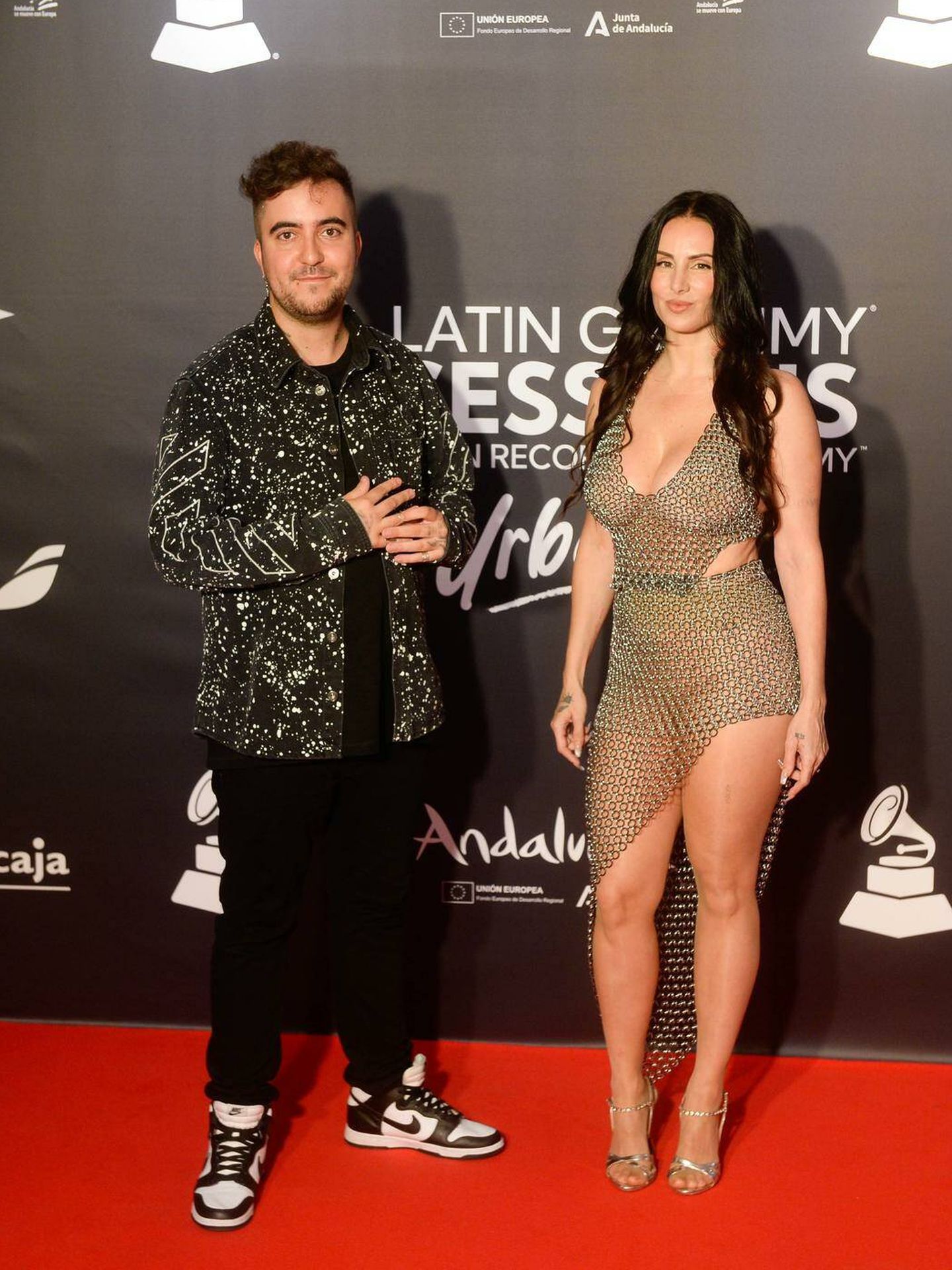 Beret y la Mala Rodríguez durante los Grammy Latinos en Málaga. (Cortesía)