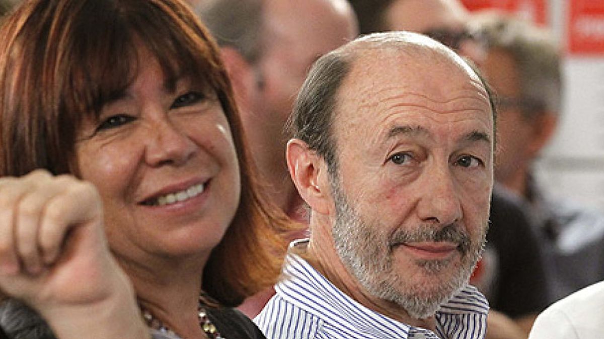 Chacón vende ahora la 'marca España' y anunciará su candidatura en Almería