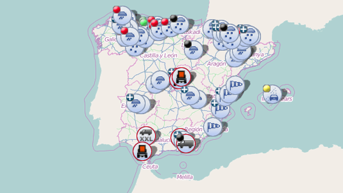 Mapa de alertas en las carreteras españolas por la meteorología. DGT