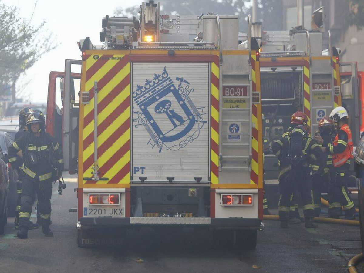 Foto: Foto de archivo de los bomberos de Madrid. (EFE/Sergio Pérez)