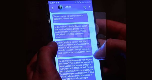 Foto: 'El programa de Ana Rosa' ha publicado en exclusiva una serie de mensajes que Puigdemont habría enviado a Comín.
