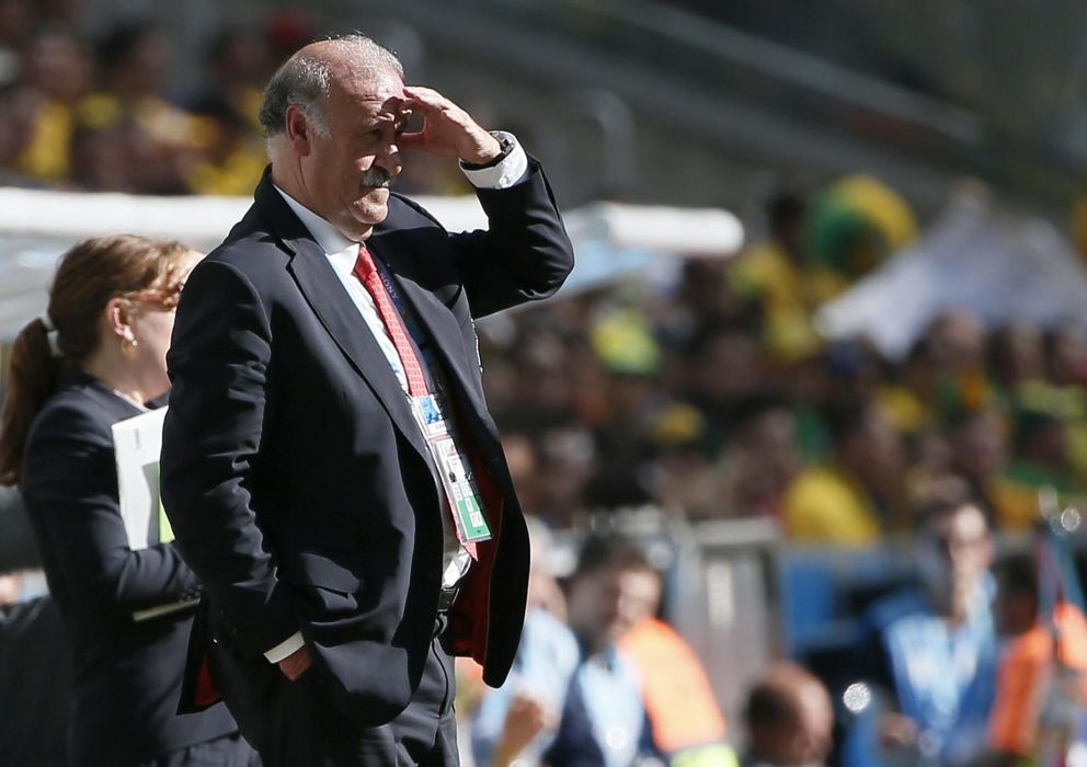 Foto: Vicente Del Bosque durante el partido ante Australia que cerró la participación de La Roja en el Mundial. 