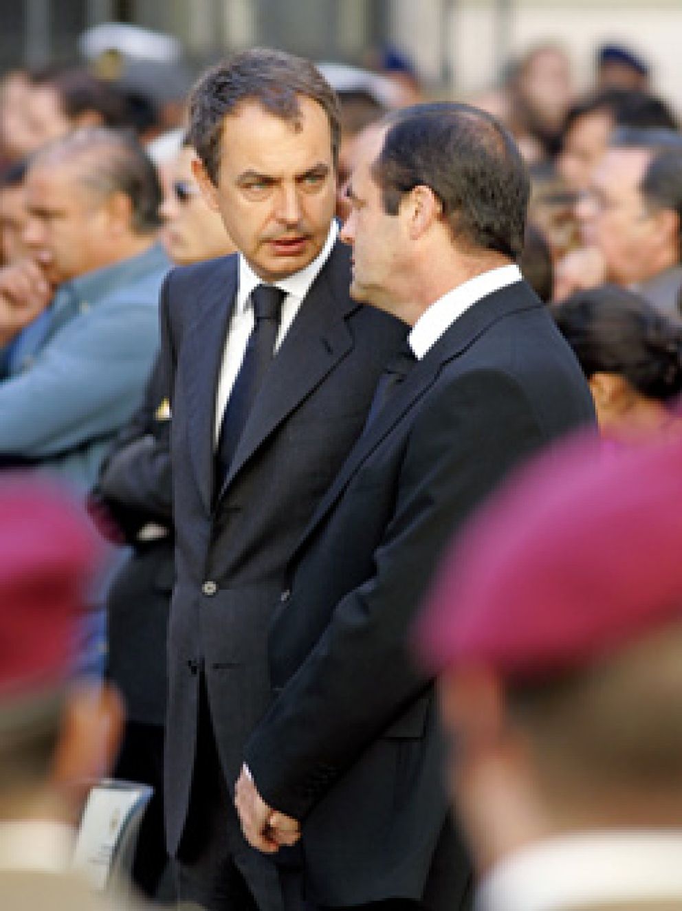 Foto: Zapatero: España “sigue siendo un país alegre, sereno y confiado, a pesar de Rajoy”