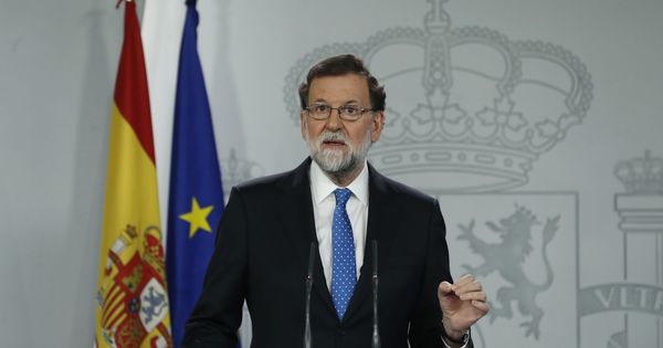 Foto: El presidente del Gobierno, Mariano Rajoy, reacciona a los resultados del 21-D. (EFE)