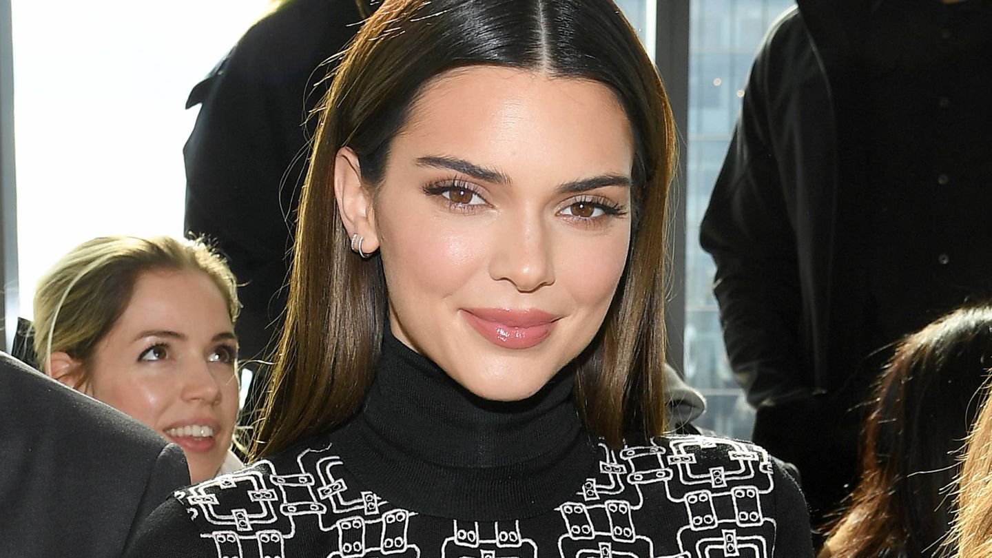 Kendall Jenner y todas sus hermanas lucen foxy eyes. (Getty)