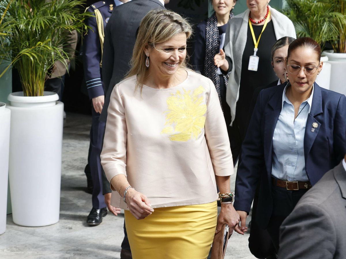 Foto: La reina Máxima de los Países Bajos sale de un evento de Fintech este miércoles en Bogotá.  (EFE/Mauricio Dueñas Castañeda)