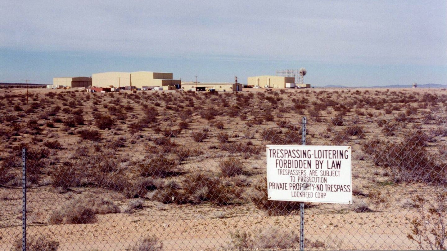 Revelan un “misterioso objeto” no identificado en una base de pruebas ...