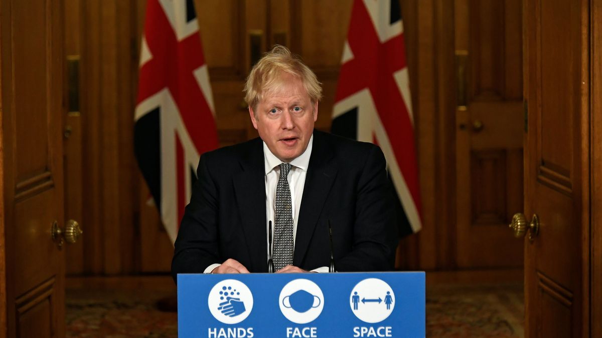 Johnson confina Inglaterra: "El virus avanza más rápido que en los peores pronósticos"
