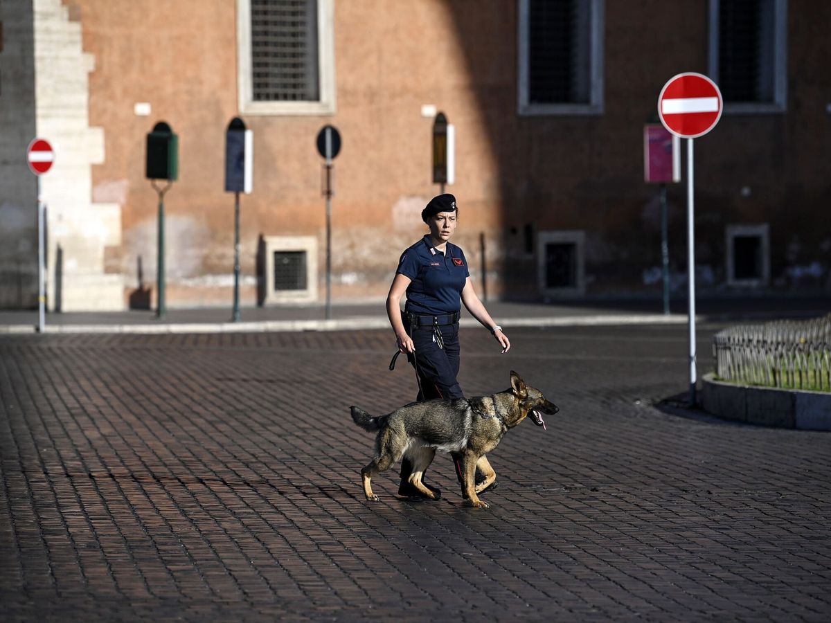 Foto: Una carabinieri, en una imagen de archivo. (EFE/EPA/Riccardo Antimiani)