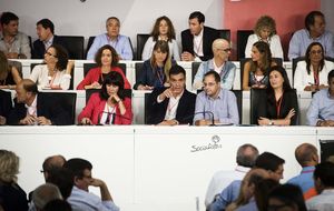 Primer Comité Federal del PSOE con Sánchez como líder socialista