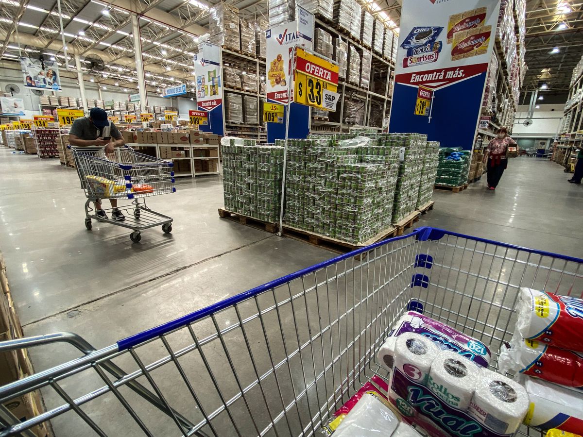 Foto: Un supermercado. (EFE/Juan Ignacio Roncoroni)