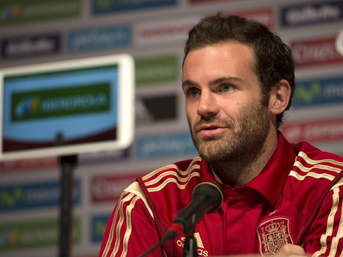 Foto: Juan Mata en una rueda de prensa de la selección española. (EFE/Shawn Thew)