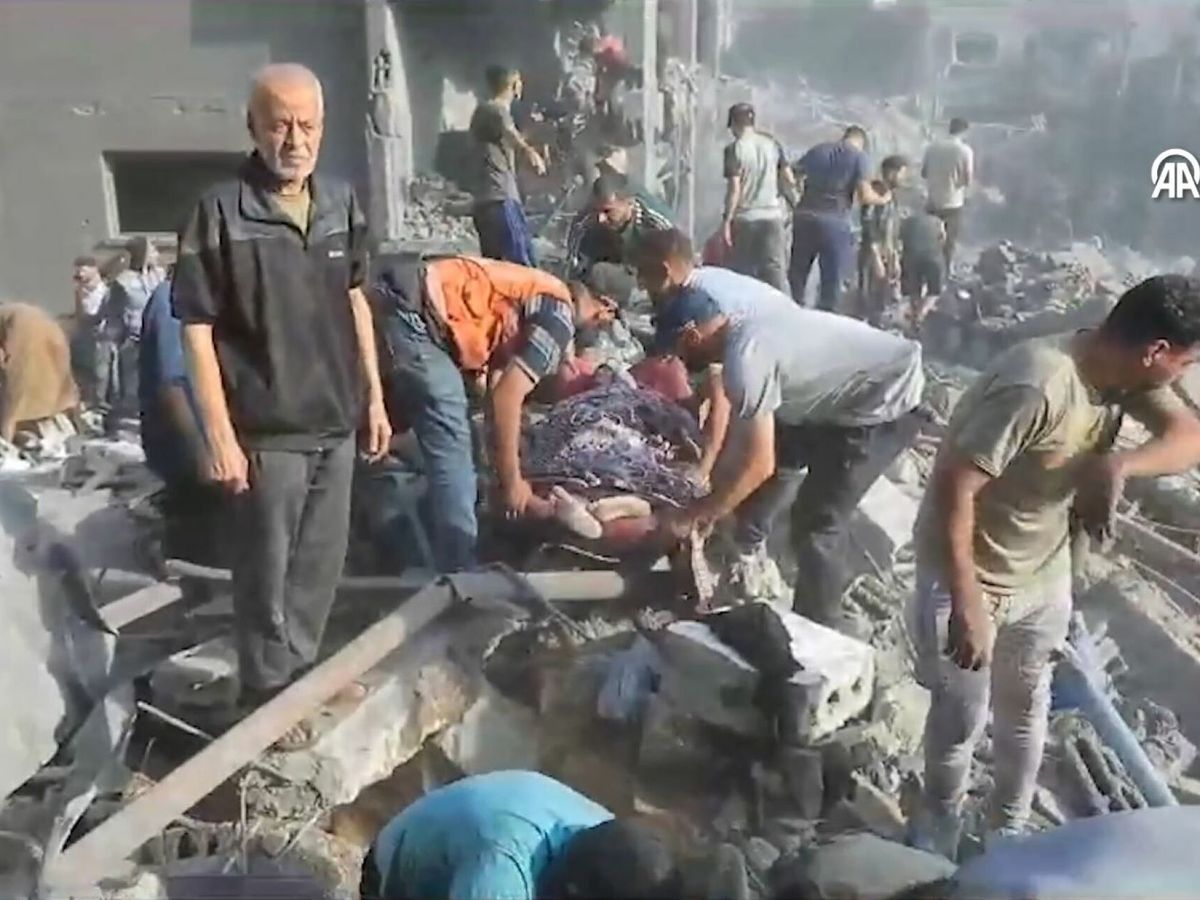 Foto: Escenas de destrucción en Gaza tras un ataque israelí (EFE/Anadolu TV)