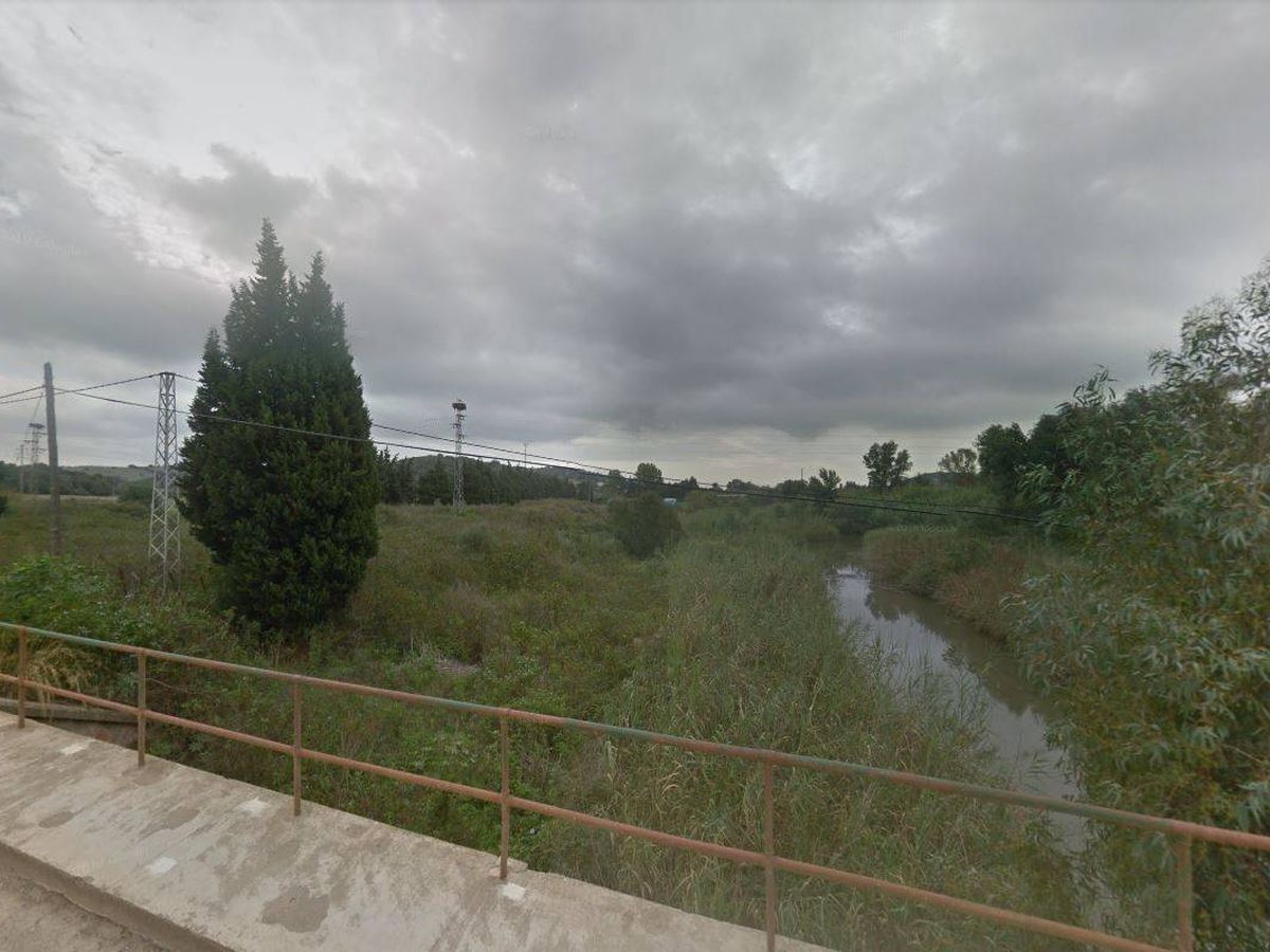 Foto: Puente a la altura de la Venta Los Timbales, en San Roque, donde hallaron el cuerpo. (Google Maps)