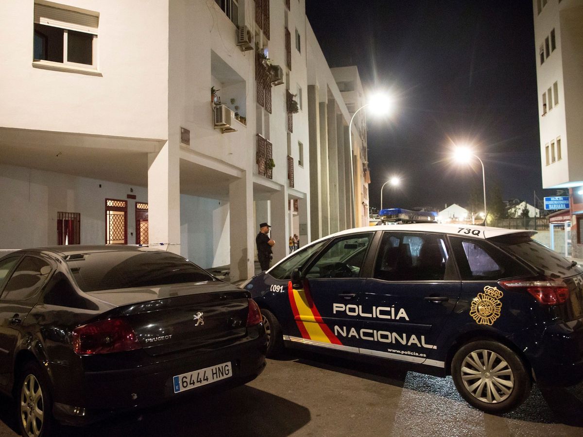 Foto: Foto de archivo de la Policía Nacional en Fuengirola. (EFE/Daniel Pérez)