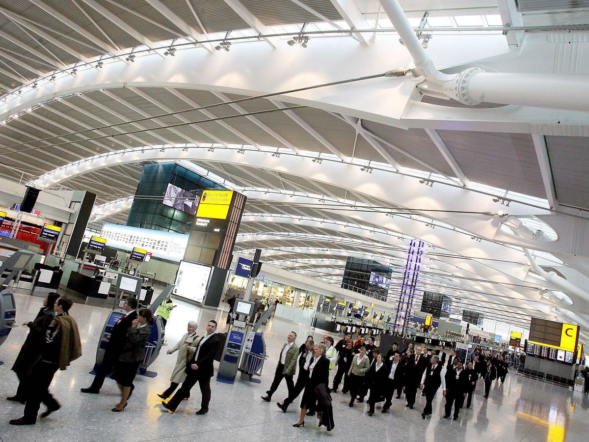 Foto: Aeropuerto de Heathrow, propiedad de Ferrovial. (EFE/Andy Rain)