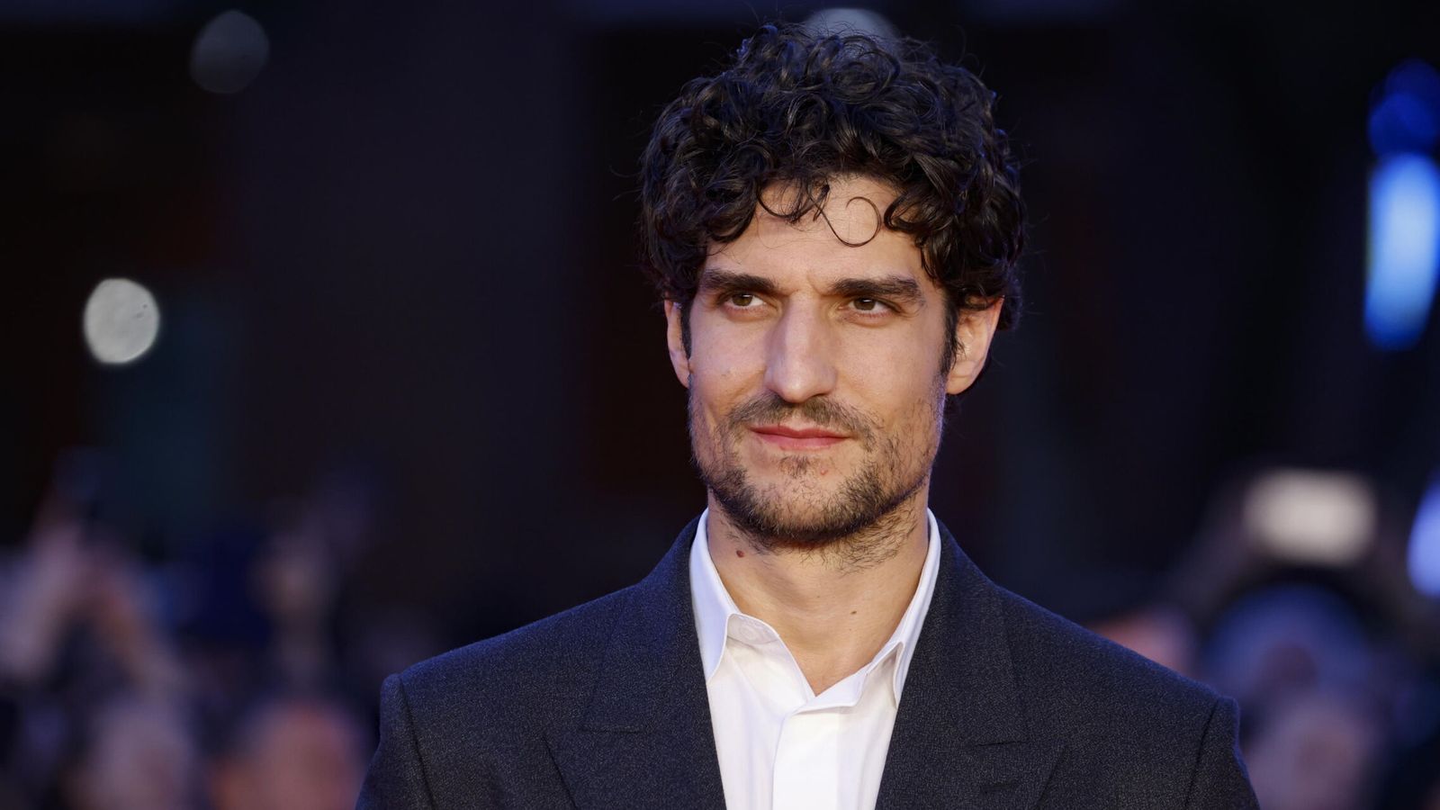 Louis Garrel, actor de 'Couture': "El miedo a la muerte también puede ser muy excitante y erótico"