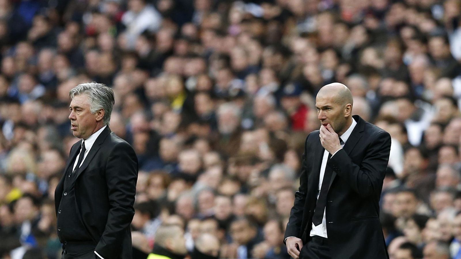 Foto: Zidane y Ancelotti, en un partido del Real Madrid. (Reuters)