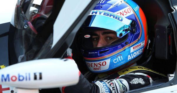Foto: Fernando Alonso en su Toyota en Spa. (EFE)