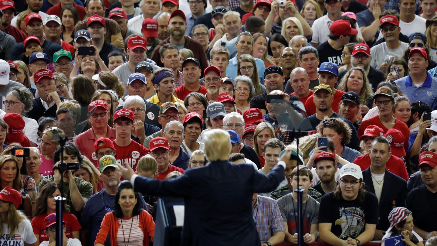 Donald Trump habla ante sus partidarios en Evansville, Indiana, el 30 de agosto de 2018. (Reuters)