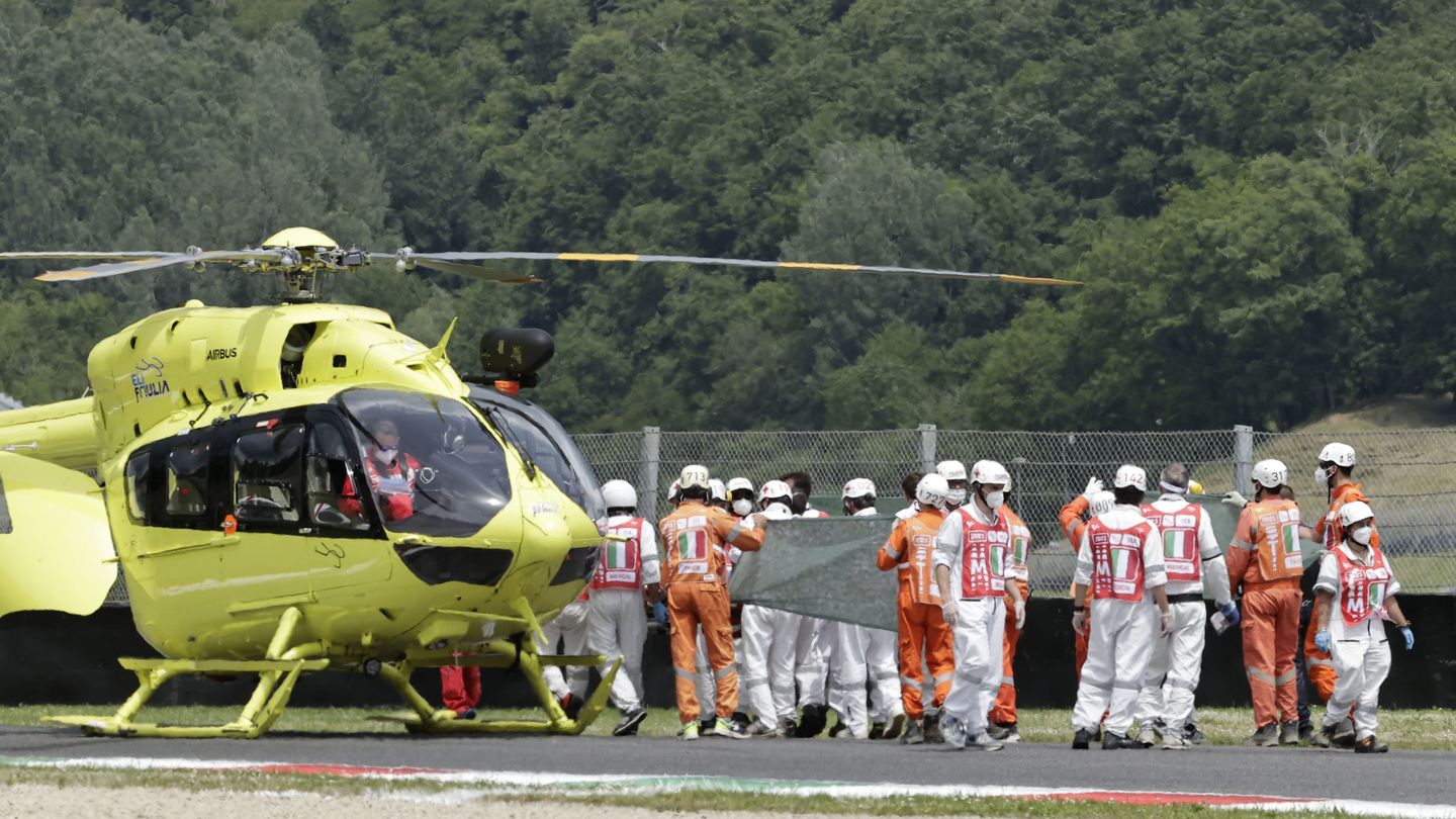 Trasladaron al suizo al hospital nada más producirse el accidente. (Reuters)