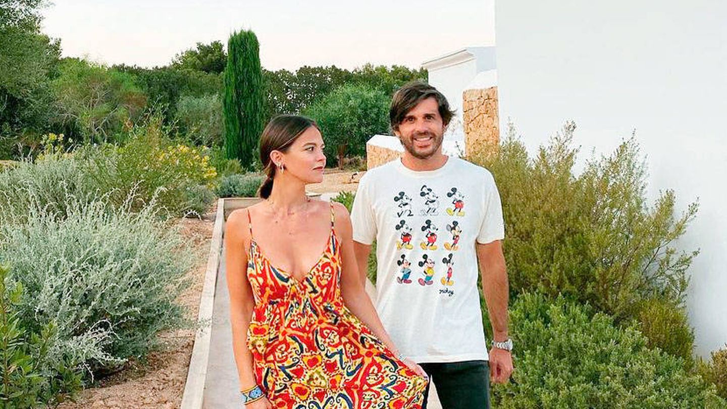 Álvaro Falcó y su pareja, Isabelle Junot. (Instagram)