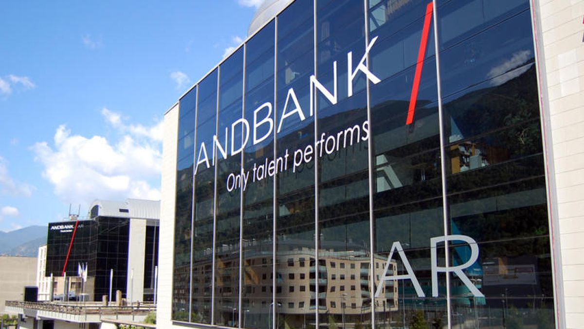 Andbank paraliza la salida a bolsa en España por el miedo al dinero andorrano
