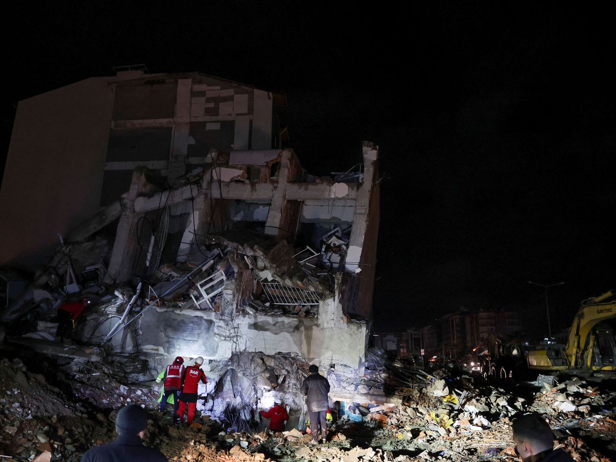 Foto: Terremoto en Turquía. (Reuters/Umit Bektas)
