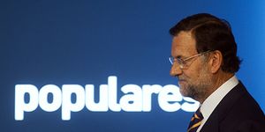 Rajoy presenta su 'milagroso' plan anticrisis sin aclarar dónde recortará si gobierna