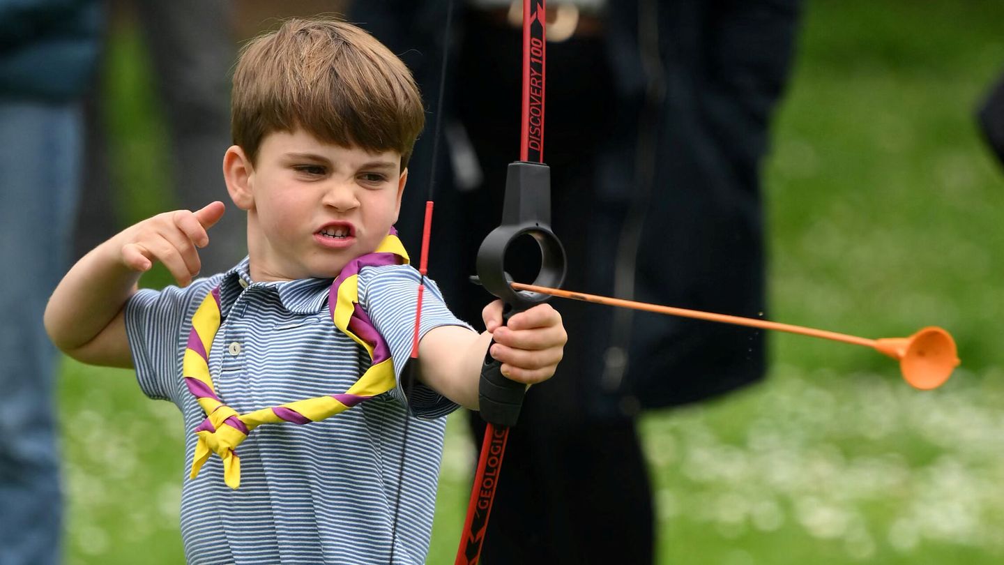 El príncipe Louis, a lo Robin Hood. (Reuters)