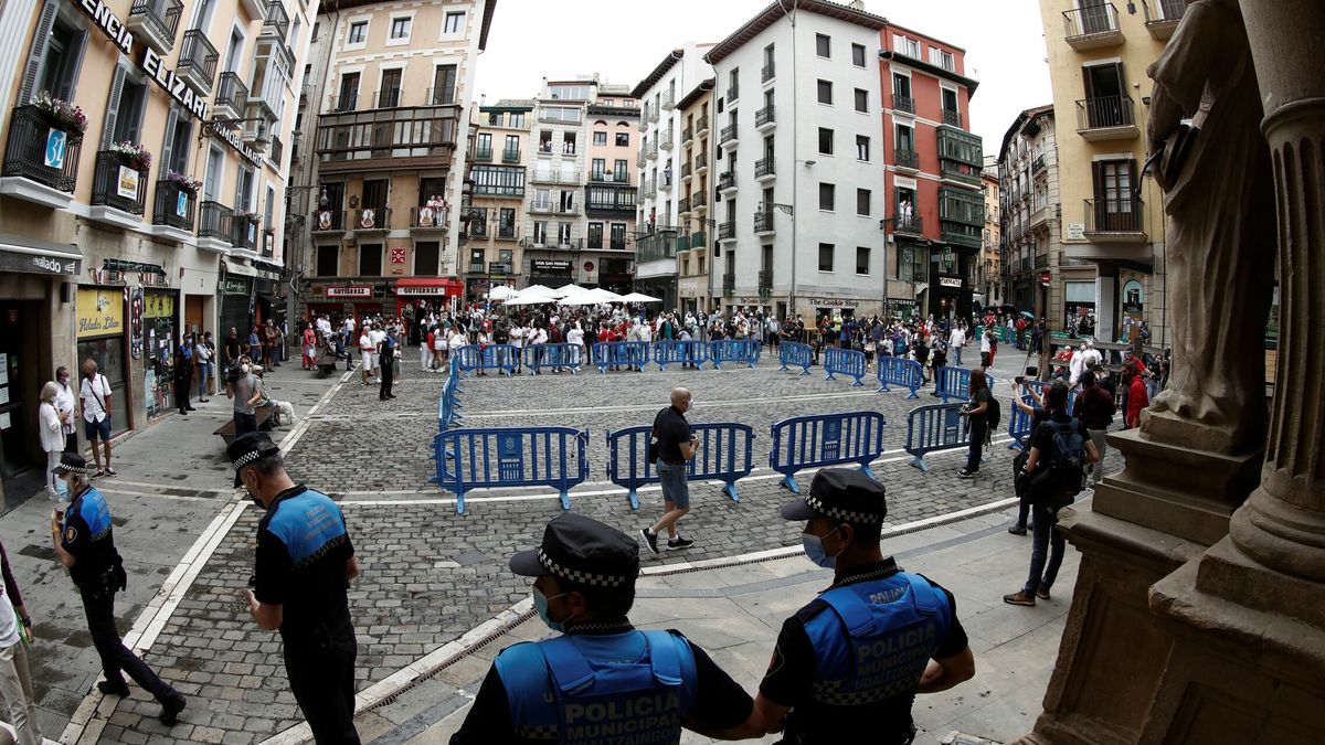 Un conductor deja cuatro policías heridos en una violenta persecución por Pamplona