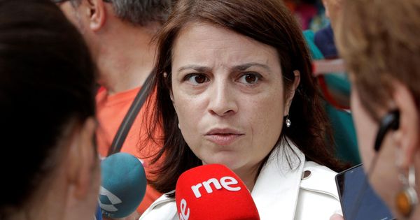 Foto: Adriana Lastra, vicesecretaria general y portavoz del PSOE en el Congreso, este 1 de julio en Oviedo. (EFE)