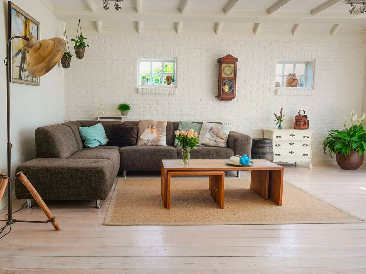 Foto: Mesas de centro para decorar y sacar más partido a tu salón (Pixabay)