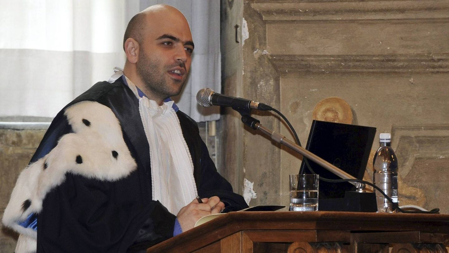 El escritor italiano recibe un doctorado 'honoris causa'.