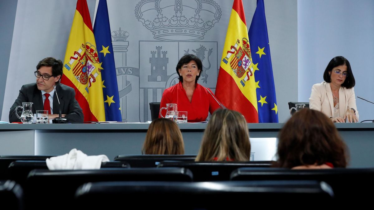 Barones del PSOE reclaman a Sánchez que el Gobierno pague las cuarentenas con hijos 