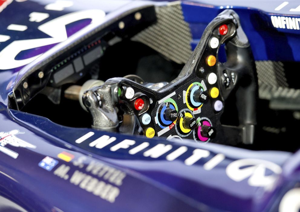Foto: Imagen del volante de un monoplaza del equipo Red Bull. (EFE)