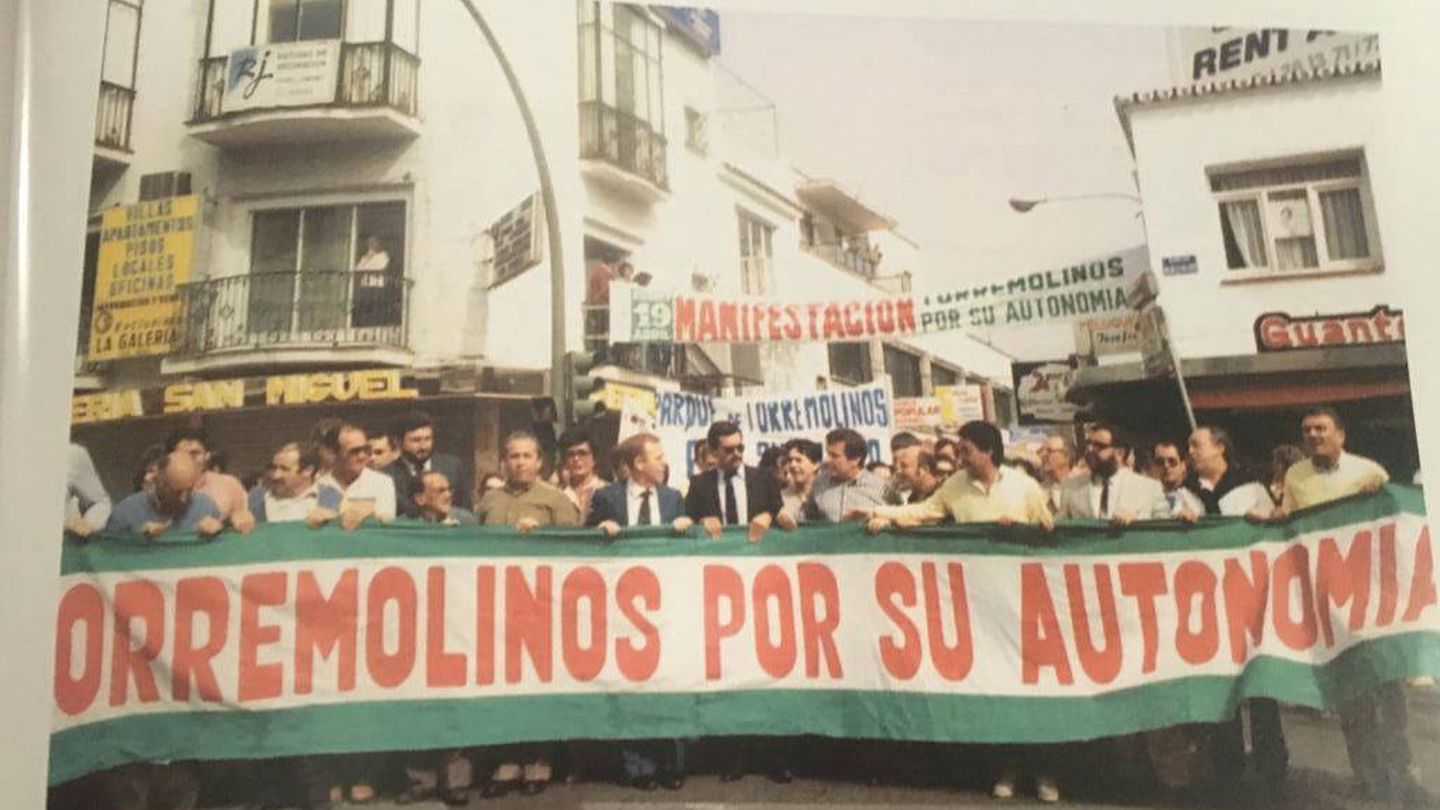 Manifestación a favor de la independencia de Torremolinos