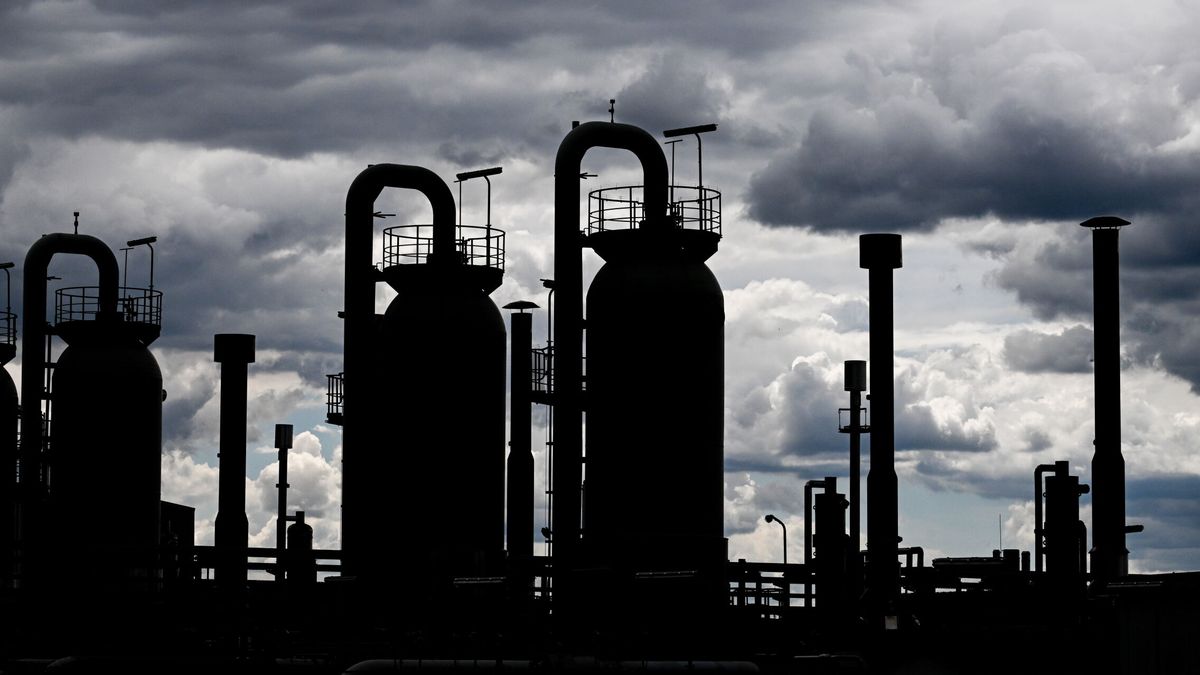 Europa necesita dos años para reemplazar el gas ruso mientras este incrementa su precio