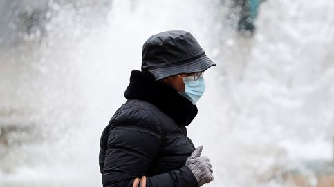 El frío agudiza la pandemia, y no solo por hacernos pasar más tiempo en interiores