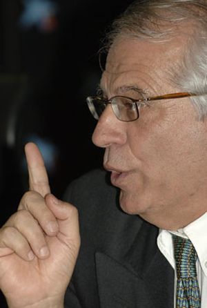 Borrell fracasa en su intento de saltar a la Asamblea Eurolatinoamericana ante su salida de la Presidencia del Parlamento