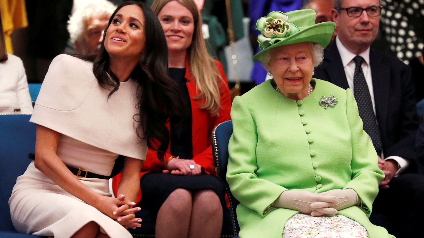 La duquesa y la reina. (Reuters)