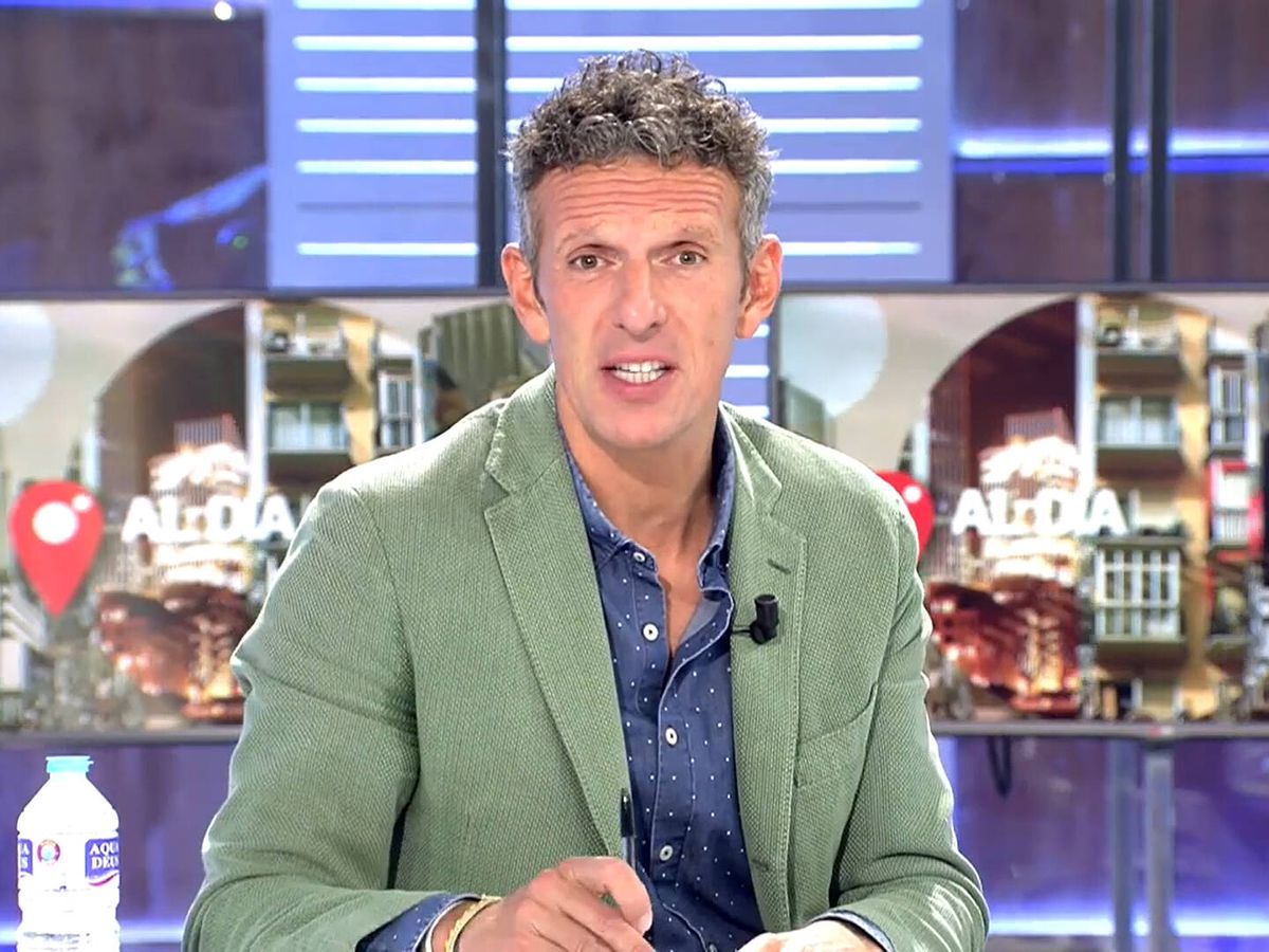 Foto: Joaquín Prat, presentador de 'Cuatro al día'. (Mediaset)