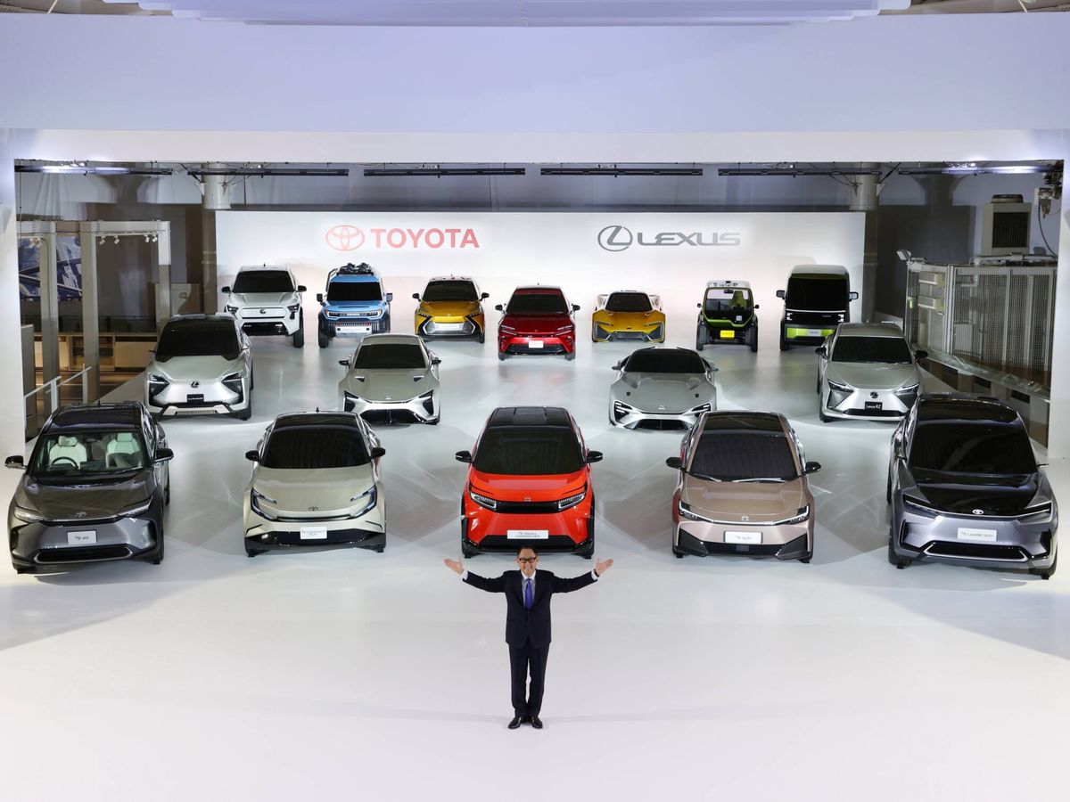 Foto: Akio Toyoda, presidente de Toyota, durante la presentación de la futura gama eléctrica. (Toyota)