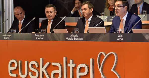 Foto: Junta general ordinaria de accionistas de Euskaltel este 2019. (EFE)
