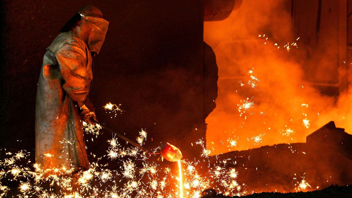 Fiesta de Arcelor y Acerinox en 2021 mientras el hierro vive la mayor caída registrada (40%)